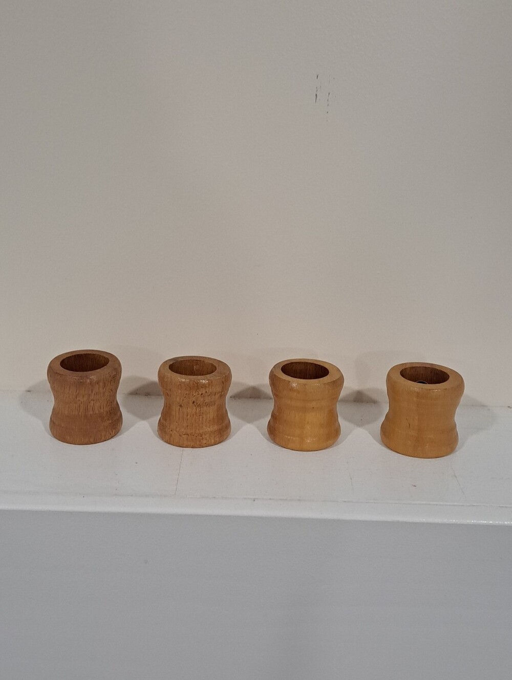 Set Of 4 Vtg. Wood Napkin Rings Cabincore Retro Grandpacore Boho Grannycore.